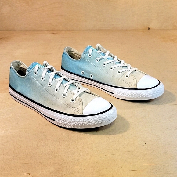Converse Chuck Taylor All Star Ombre Wash Low Shoes - Picture 2 of 10
